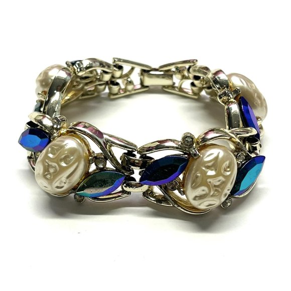 Vintage Blue Glass Pearl Bracelet
